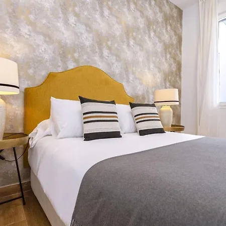 Genteel Home Recaredo Seville Exterior photo