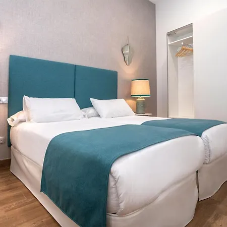 Genteel Home Recaredo Seville Exterior photo