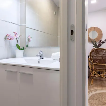 Genteel Home Recaredo Seville Exterior photo